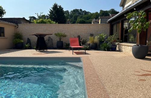 Brive-la-Gaillarde House | Chambre dans maison avec piscine