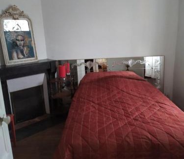 Airvault House | Chambre dans maison bourgeoise 2