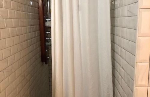 Marquillies House | Chambre dans maison cosy Sdb et wc communes