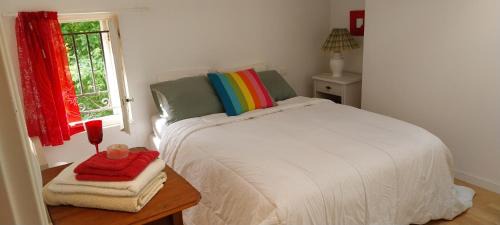Saint-Andre-de-Cubzac Bed & Breakfast | Chambre de La Lagune