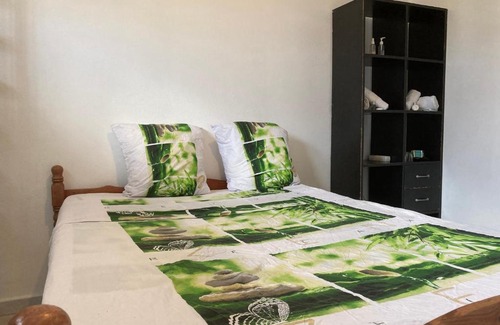 Les Hattes House | Chambre de L Orpailleur Hyper-Centre Wifi Netflix