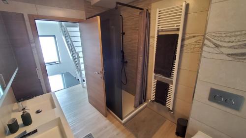 Laken House | Chambre deluxe au 2ème étage, chambre double au 4ème étage NOT A HÔTEL