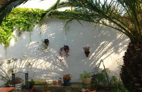 Caremeau House | Chambre donnant sur jardin