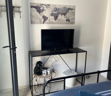 Liergues House | Chambre double indépendante AVIATEUR au sein du domaine PASSELOUP