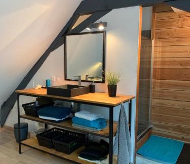 Yvre-l'Eveque Bed & Breakfast | Chambre en campagne