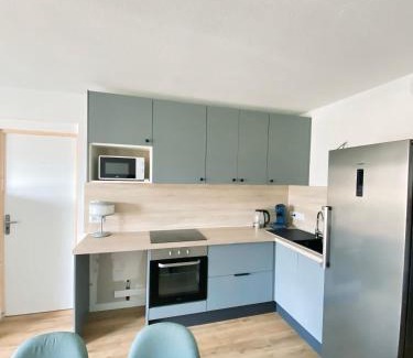 Talence House | Chambre et salle de bain PRIVÉE dans Appartement PARTAGÉ avec toilettes partagés - Talence - Tram B - Ref R1