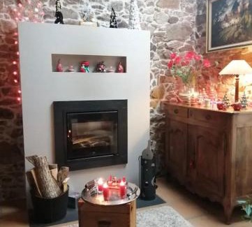 La Roche-sur-Yon Bed & Breakfast | Chambre et salle d'eau privées dans maison de ville