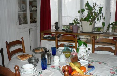 Saint-Cloud Bed & Breakfast | Chambre Eugénie