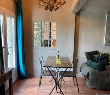 Trigance House | Chambre familiale avec Terrasse aux Portes du Verdon