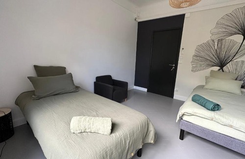 Villeneuve-Minervois House | Chambre Ginkgo au Domaine de l'Aven