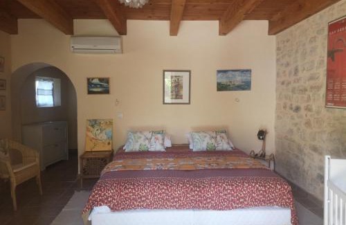 Aubussargues House | Chambre indépendante avec salle de bains et cuisine