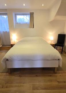 Plerin House | Chambre indépendante grand confort avec parking privé clos en centre ville