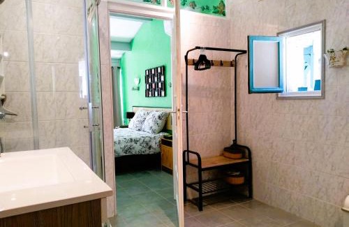 Brezilhac Bed & Breakfast | Chambre Indépendante Piscine, Parc, Cuisine.