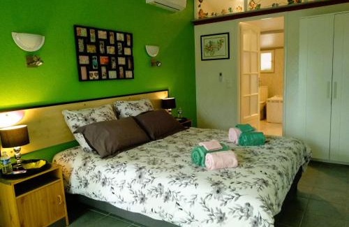 Brezilhac Bed & Breakfast | Chambre Indépendante Piscine, Parc, Cuisine.