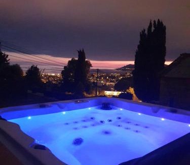 Le Cannet House | chambre jaccuzi vue mer