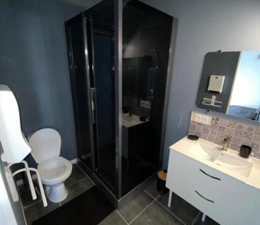 Corcelles-les-Arts House | Chambre L Arts de Vivre