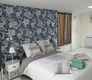 La Tremblade Bed & Breakfast | Chambre La Côte Sauvage