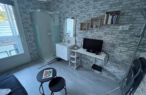 Montelimar Bed & Breakfast | Chambre Mini Studio Avec Cuisine