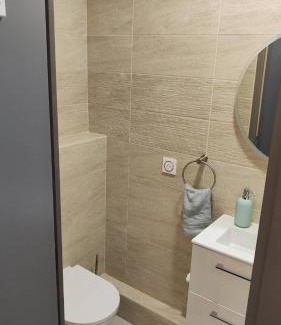Bondy House | Chambre pour 2 personnes à Bondy dans la banlieue parisienne