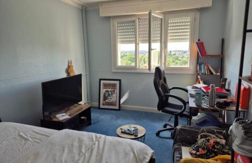 Miroir - Batignolles House | Chambre pour les 24h du Mans et autres
