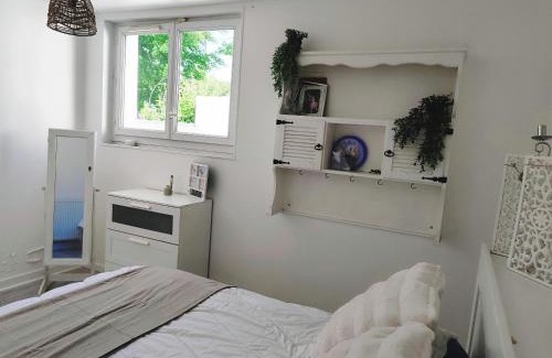 Arnouville House | Chambre proche Paris, 15min aéroports Bourget Roissy et Villepinte Parc des expositions