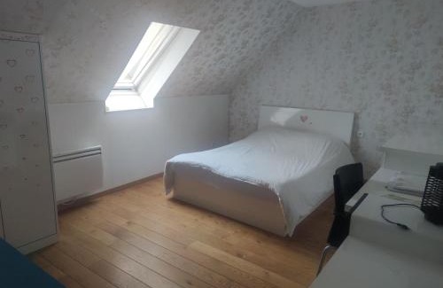 Bobigny House | Chambre privée à Bobigny -Salle de bain et toilettes communes, pas de cuisine, check-in après 19h
