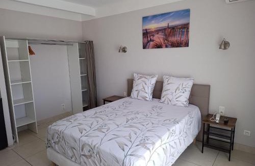 Saint-Assiscle House | Chambre privée climatisée chez particulier, WIFI