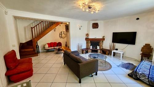 Stains Apartment | Chambre privée dans logement partagé, Marry me Paris & Stade de France