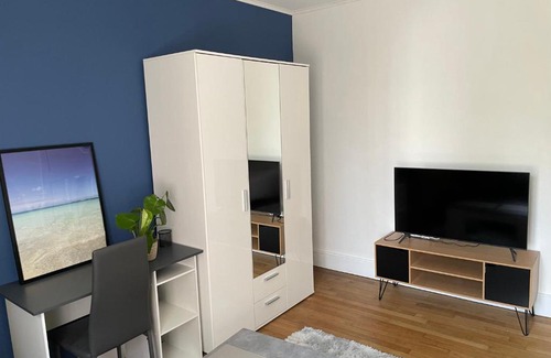 Besancon Bed & Breakfast | Chambre privée proche centre et gare 3