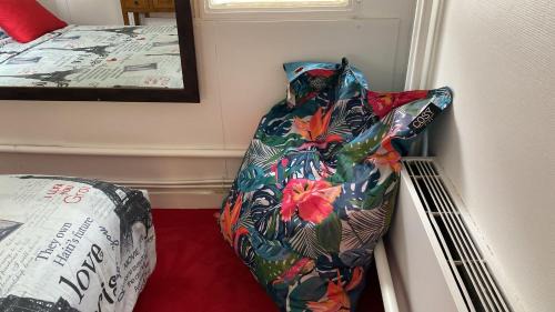 Sarcelles House | Chambre privative design avec espace salon & cuisine 15 min de Paris