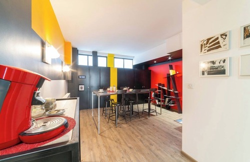 Mulhouse Apartment | Chambre privative jaune