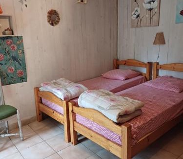 Ongles Bed & Breakfast | chambre quadruple dans ferme provençale