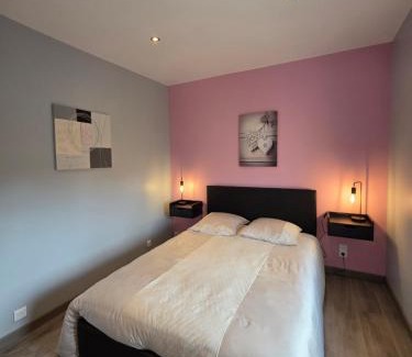 Bracquemont House | Chambre Rêve en Rose - WIFI - TV