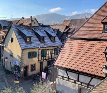 Eguisheim Bed & Breakfast | Chambre Rose des Vents