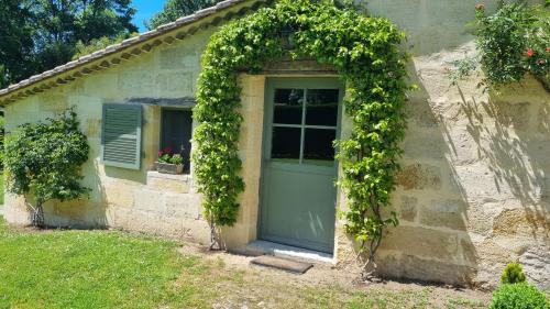 Les Artigues-de-Lussac House | chambre saint emilion - Le Clos d'Antan