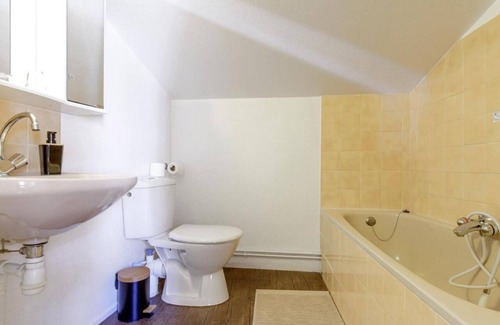Gaillac Apartment | Chambre Saint Pierre - Hypercentre - Gaillac