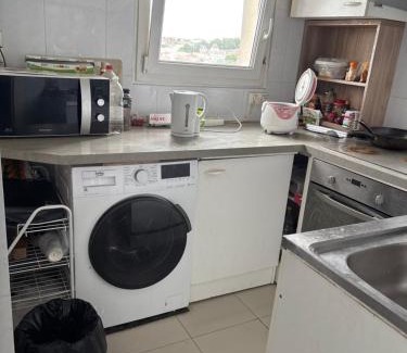 Orly House | Chambre simple proche de mairie Orly
