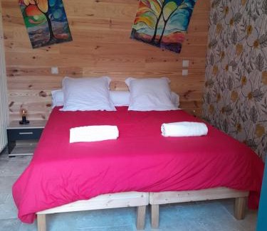 Bertric-Buree Hotel | chambre-spa de la Truffière
