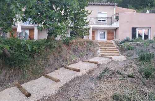 La Celle-sous-Gouzon House | Chambre spacieuse vue sur le Ventoux