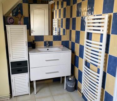 Saint-Corneille House | Chambre spacieuse