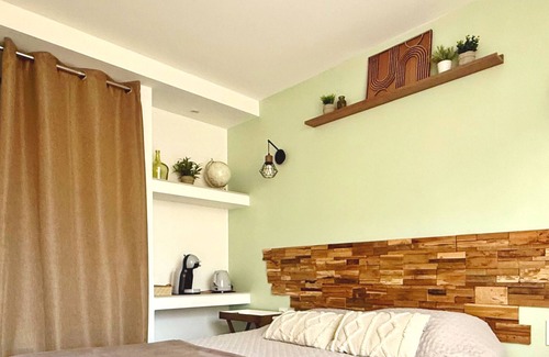 Bourgoin-Jallieu Apartment | Chambre tout confort