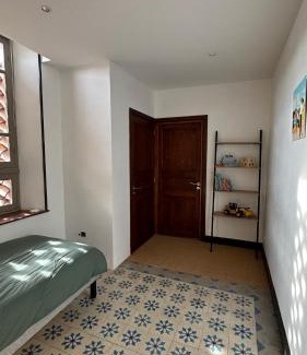 Villeneuve-Minervois House | Chambre Tropicale au Domaine de l'Aven