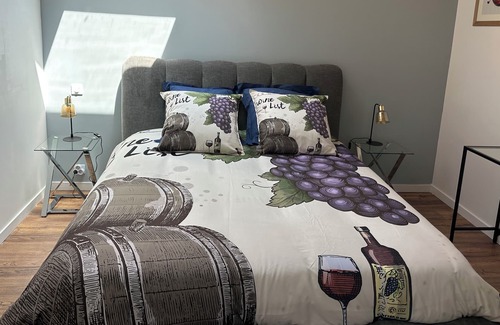 Chaux-Champagny Bed & Breakfast | Chambre Vignoble