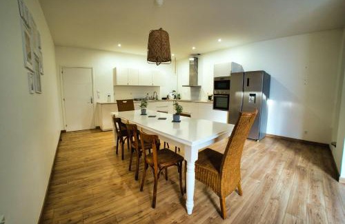 Tourcoing House | Chambres 20m2, SDB PV, Centre, WIFI, Appart 160m2
