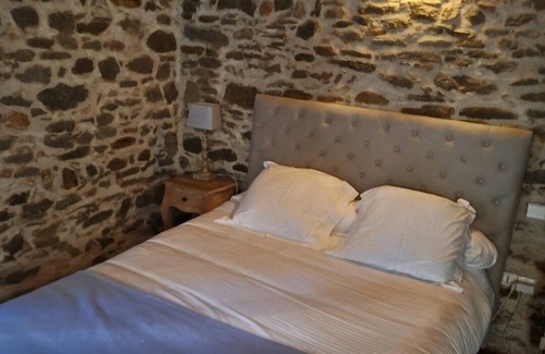 Malves-en-Minervois Bed & Breakfast | Chambres al castel in malves en minervois, 10km from the town of carcasonne