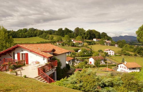 Saint-Jean-Pied-de-Port Bed & Breakfast | Chambres d'Hôtes Garicoitz