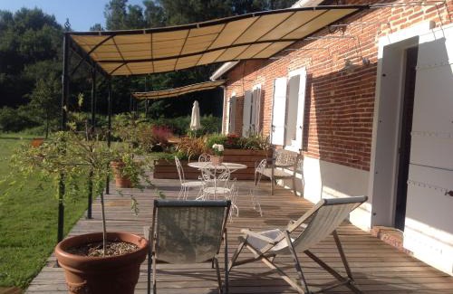 Sainte-Eulalie-en-Born Bed & Breakfast | Chambres d’hôtes la guirosse