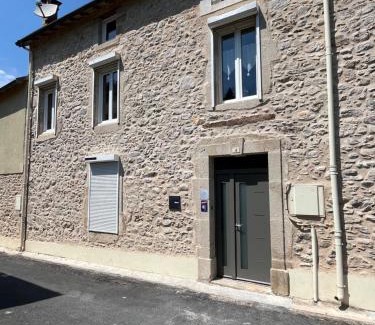 Saint-Jean-du-Bruel Bed & Breakfast | Chambres d’hôtes les Cardabelles