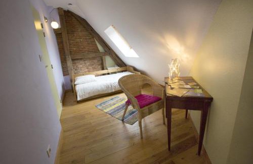Beaubec-la-Rosiere Bed & Breakfast | Chambres d'hôtes du Coq à l'Ane