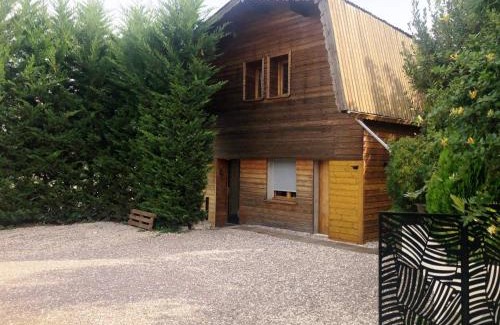 Chenove Bed & Breakfast | Chambres d'Hôte Dijon Clair de Lune Adults Only